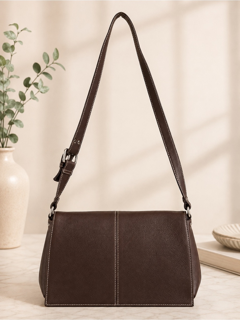 Tignanello Brown Leather Flap Messenger Crossbody Shoulder Bag Adjustable Strap